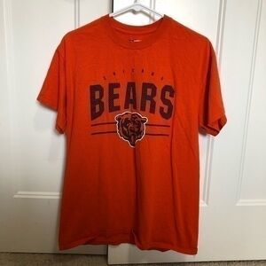 Men’s size medium Chicago bears tshirt